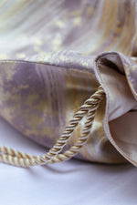 Load image into Gallery viewer, Lavender-Kinchaku bag

